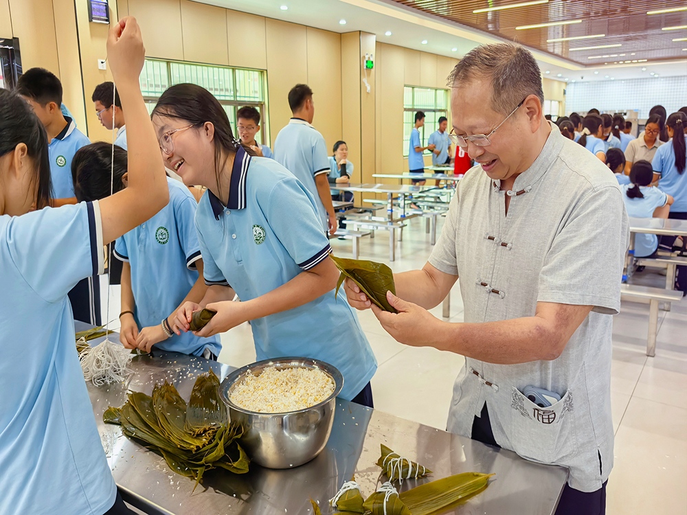 福建漳州正规收叛逆期孩子的学校怎么联系